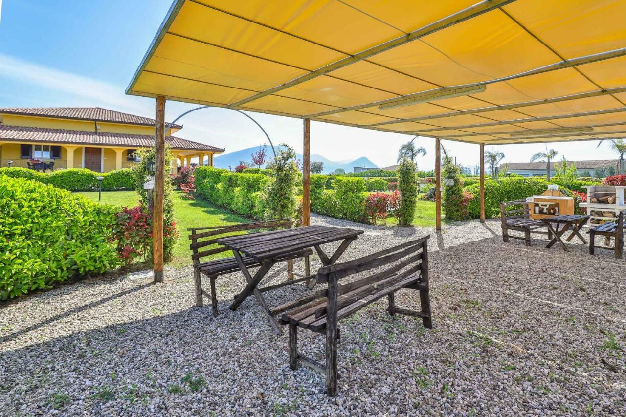Апартаменти I Giardini Dell'Olimpo Пестум Екстер'єр фото
